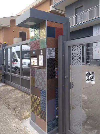 colonna box posta pietra lavica