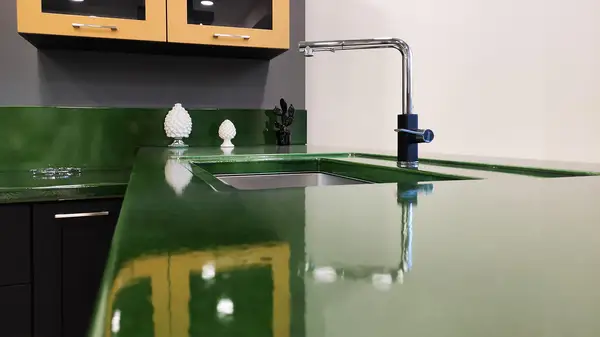 piano da lavoro cucina monocolore verde