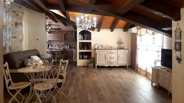 Arrediamo il tuo ambiente con cura e passione, catalogo online!