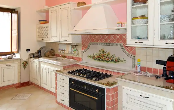cucina in muratura smontabile bianca