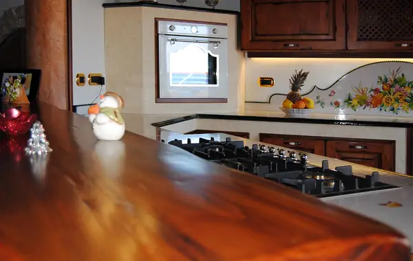 piano in legno massello