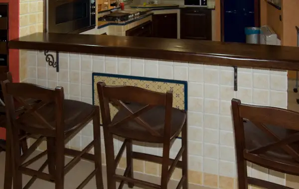 piano colazione con top in legno massello