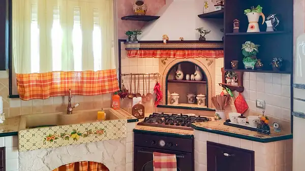 Cucina Moderna in muratura modello Roma cucina moderna in muratura realizzata su progettazione modello Roma