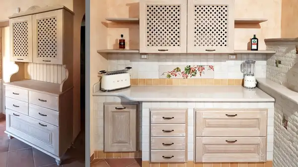 Credenza in Legno Massello Credenza in legno massello realizzata su misura