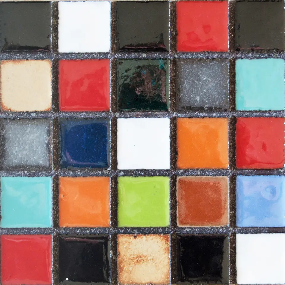 mattonella mosaico monoblocco in pietra lavica colori assortiti