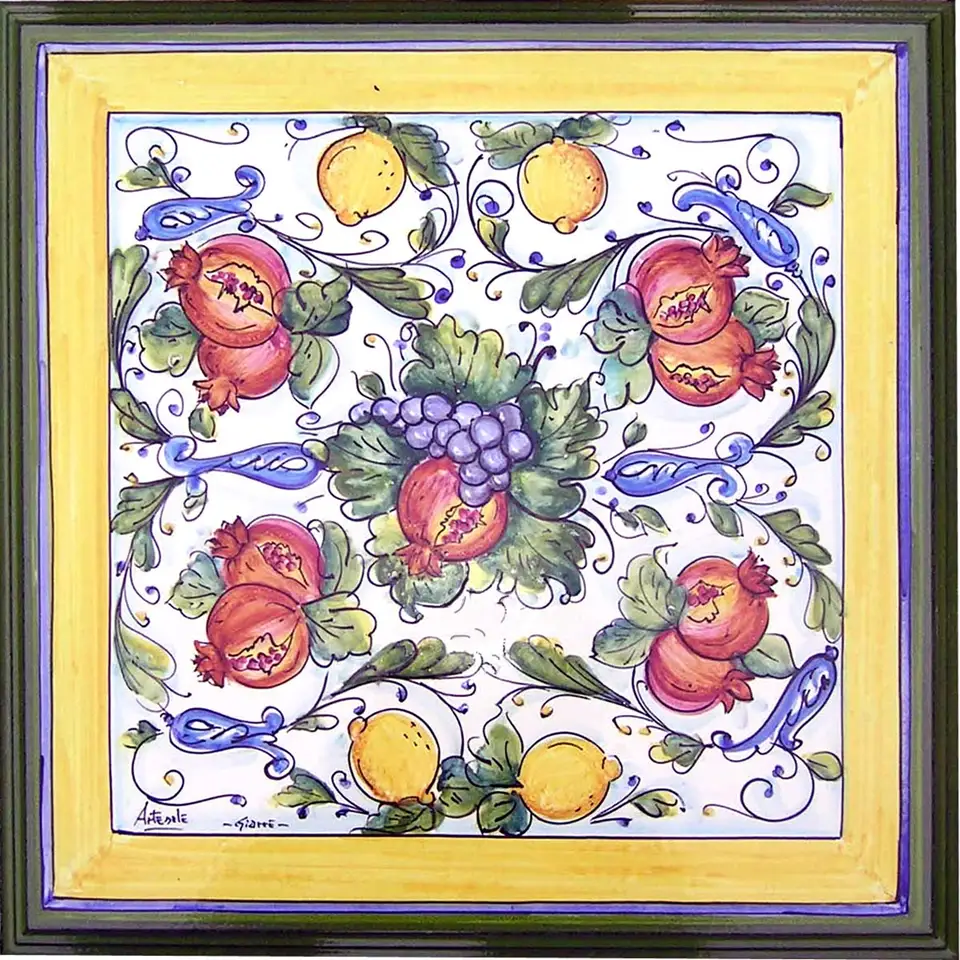 Piano quadrato in pietra lavica Conca d'Oro 2, con melograni, uva, limoni e bordo giallo.