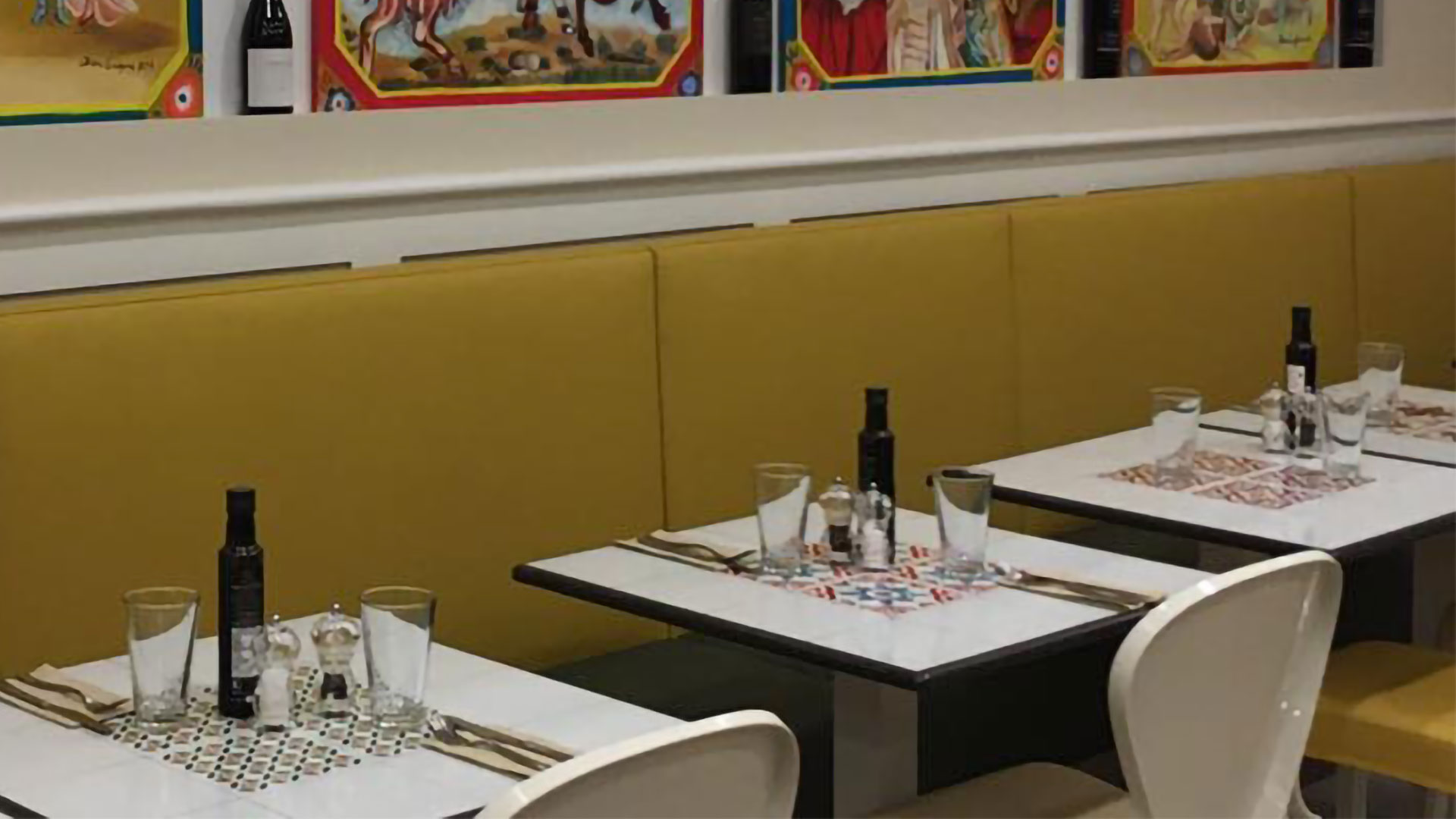 tavoli in pietra lavica realizzati su misura per bar pizzerie ristoranti e hotels