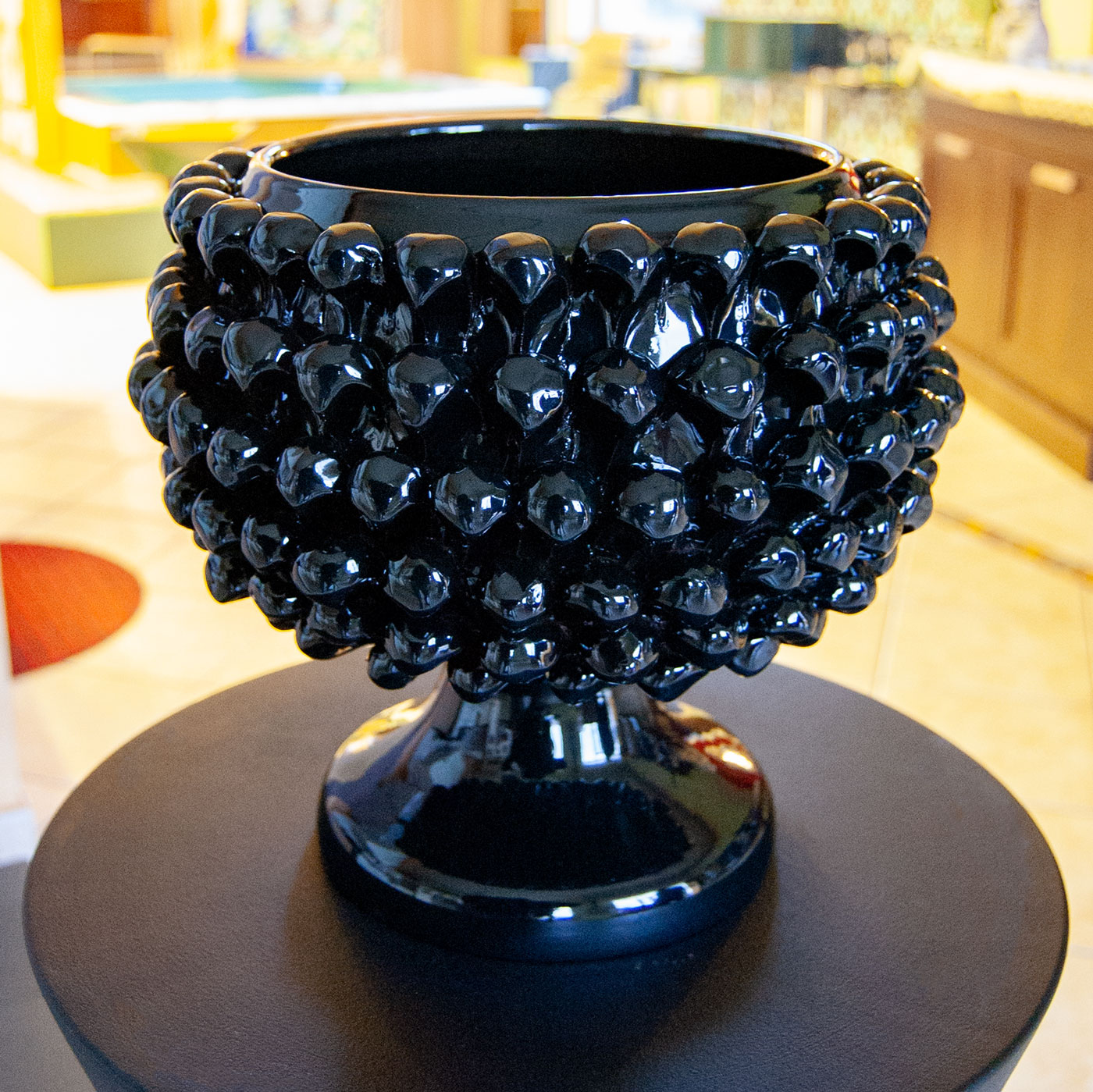 Portavaso/Vaso in ceramica monocolore nero lucido